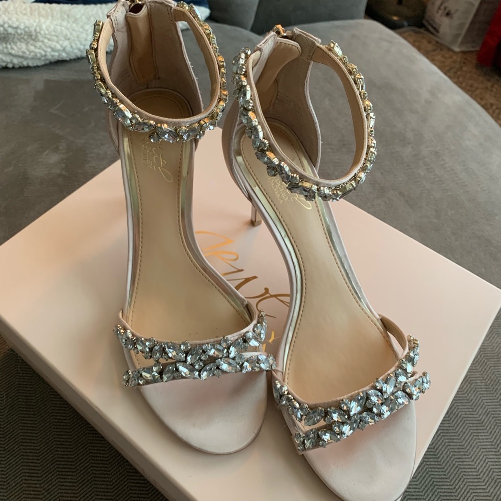 Jewel Badgley Mischka Heels